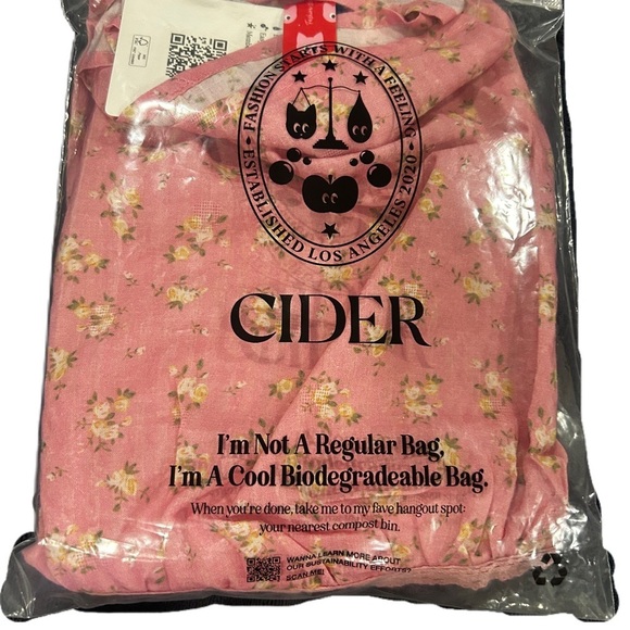 NWT Cider Women’s Floral Pink Camisole Top Blouse Lace Trim Size XS - Picture 3 of 15